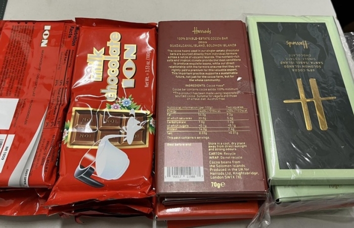 Cận cảnh hơn 1,9 kg ketamin trong vỏ bọc socola vận chuyển từ Anh về Việt Nam