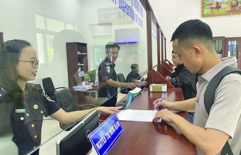 DN xác định và kê khai trị giá theo giá trị còn lại của hàng hóa tại thời điểm tái nhập