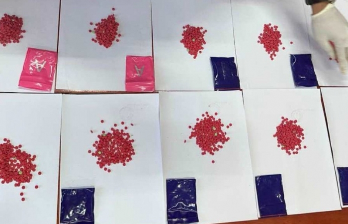 Hà Tĩnh: Bắt 2 đối tượng mua bán, tàng trữ 3.100 viên ma túy