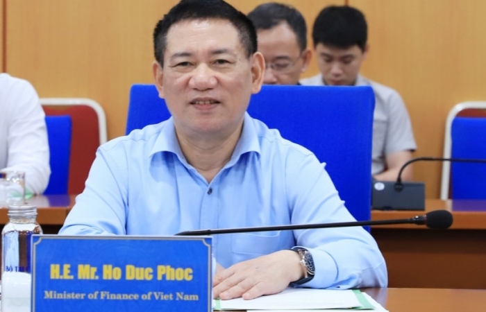 Bộ trưởng Bộ Tài chính làm việc với Tổng giám đốc Samsung Việt Nam