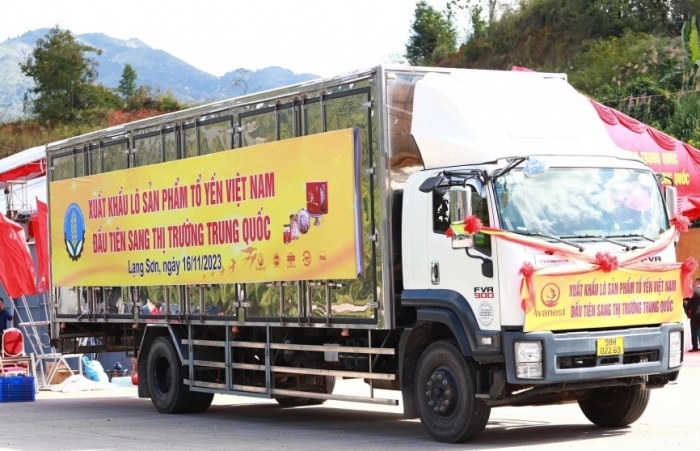 Lô yến sào đầu tiên của Việt Nam xuất khẩu sang Trung Quốc