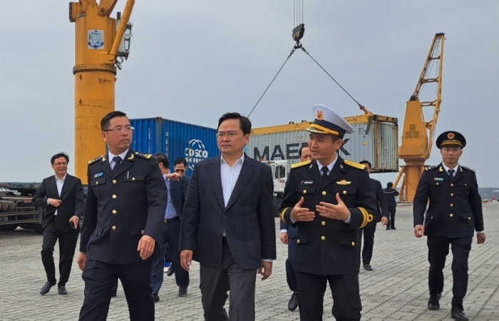 Bí thư Bắc Ninh kiểm tra công tác đảm bảo thông quan hàng hóa tại ICD Tân cảng Quế Võ
