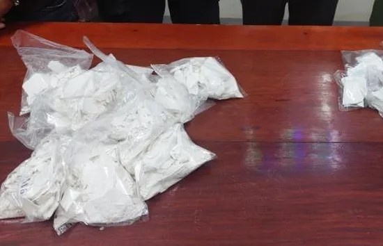 Nghệ An: Bắt giữ 2 đối tượng vận chuyển 15 bánh heroin