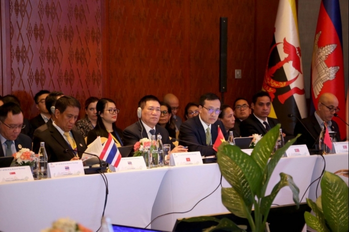 Bộ trưởng Bộ Tài chính Hồ Đức Phớc tham dự các hội nghị đối thoại với cộng đồng doanh nghiệp ASEAN