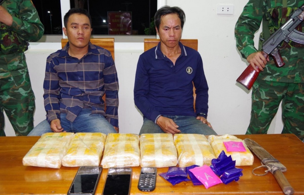 Phá chuyên án, bắt 2 đối tượng, thu giữ 36.000 viên ma túy tổng hợp tại Nghệ An