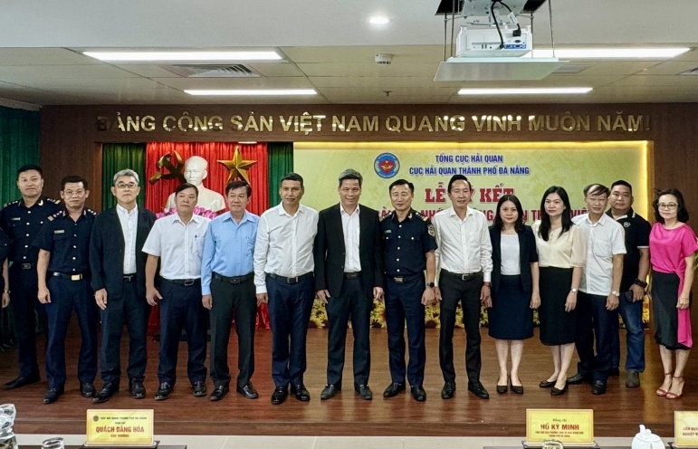 Đà Nẵng: 8 doanh nghiệp tham gia chương trình thí điểm hỗ trợ xuất nhập khẩu