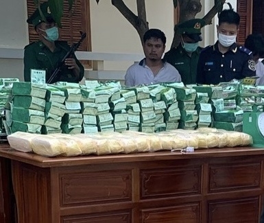Bắt gần 200 kg ma túy vận chuyển từ Lào về Việt Nam