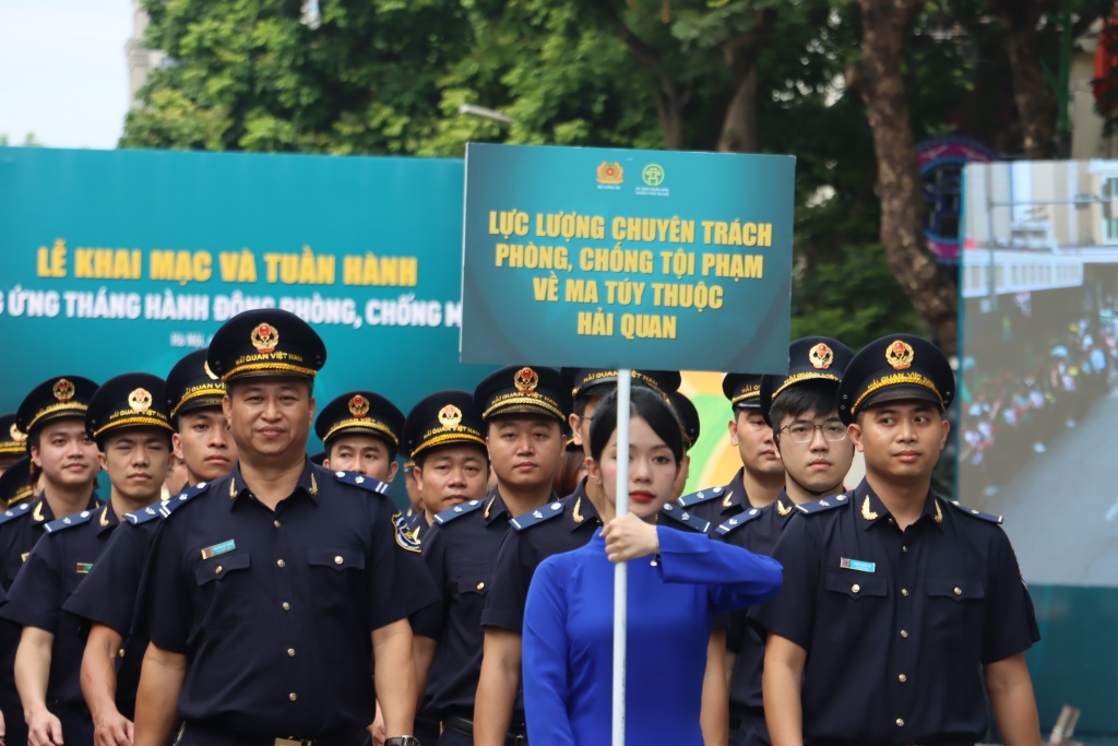 Ngành Hải quan tham gia tuần hành hưởng ứng Tháng hành động phòng, chống ma túy