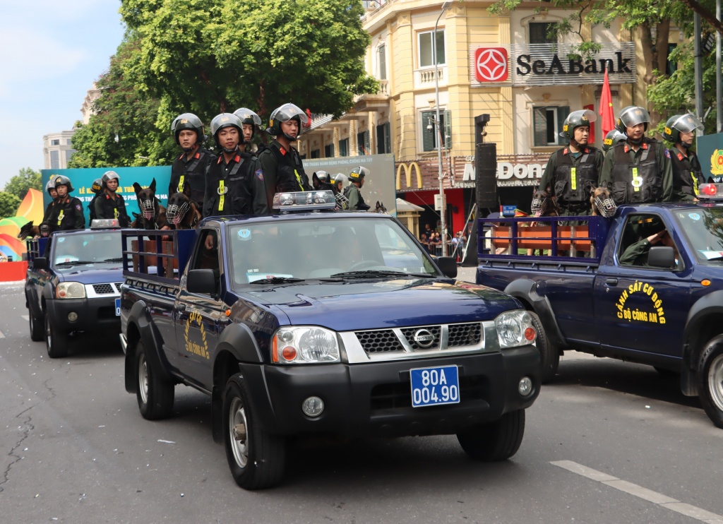 Ngành Hải quan tham gia tuần hành hưởng ứng Tháng hành động phòng, chống ma túy