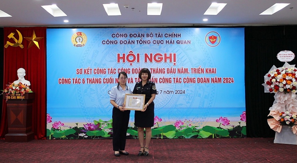 Công đoàn cơ quan Tổng cục Hải quan sơ kết công tác 6 tháng đầu năm và phương hướng nhiệm vụ công tác 6 tháng cuối năm 2024