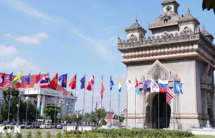 lao tang cuong dam bao an ninh cho hoi nghi cap cao asean lan thu 44 45