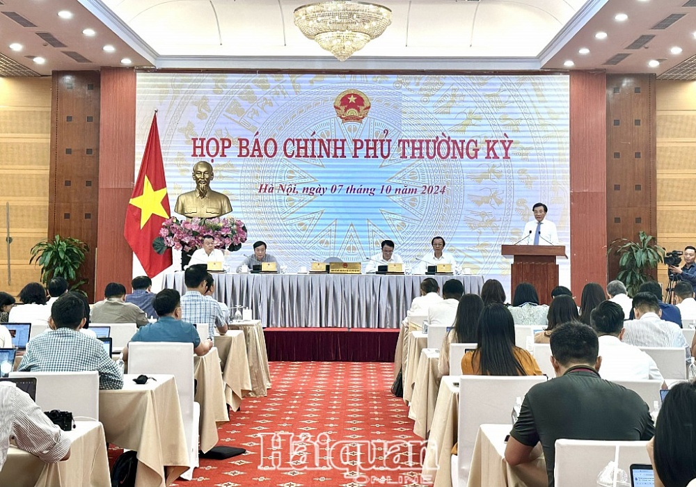 5 nhiệm vụ cấp thiết, phấn đấu GDP năm 2024 tăng trên 7%