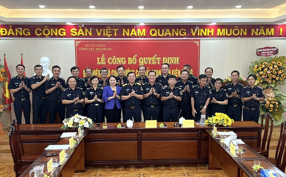 Hải quan Kiên Giang có tân nữ Phó Cục trưởng