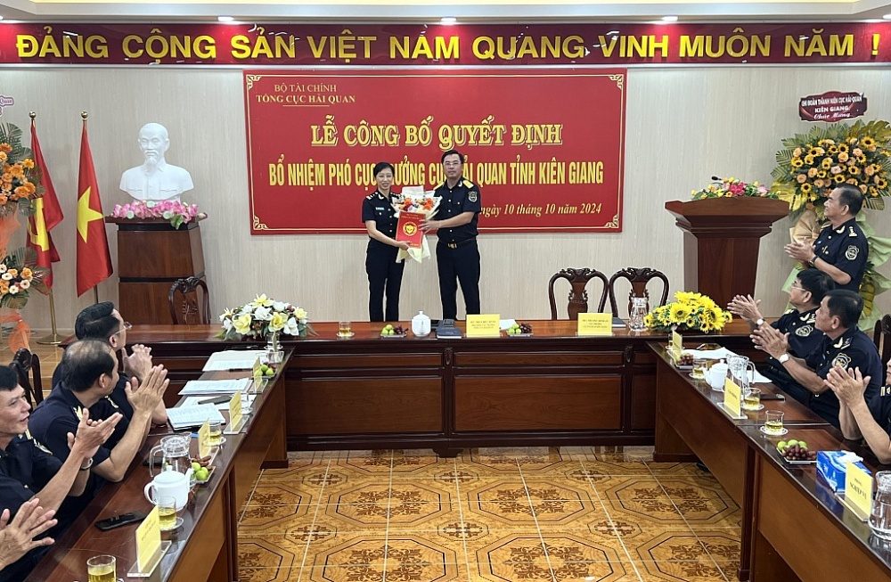 Hải quan Kiên Giang có tân nữ Phó Cục trưởng