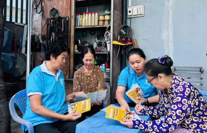 tp ho chi minh ra quan phat trien nguoi tham gia ba o hie m xa hoi ba o hie m y te