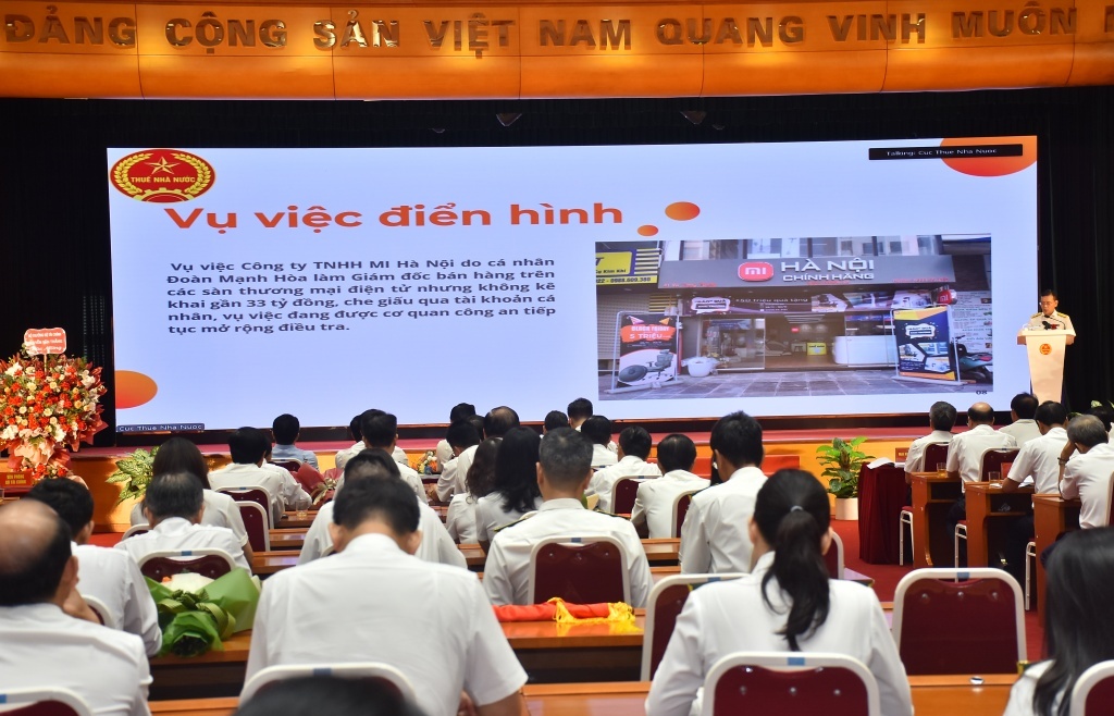 Doanh thu hàng trăm tỷ đồng nhưng không kê khai, nộp thuế - Nhiều người nổi tiếng bị khởi tố