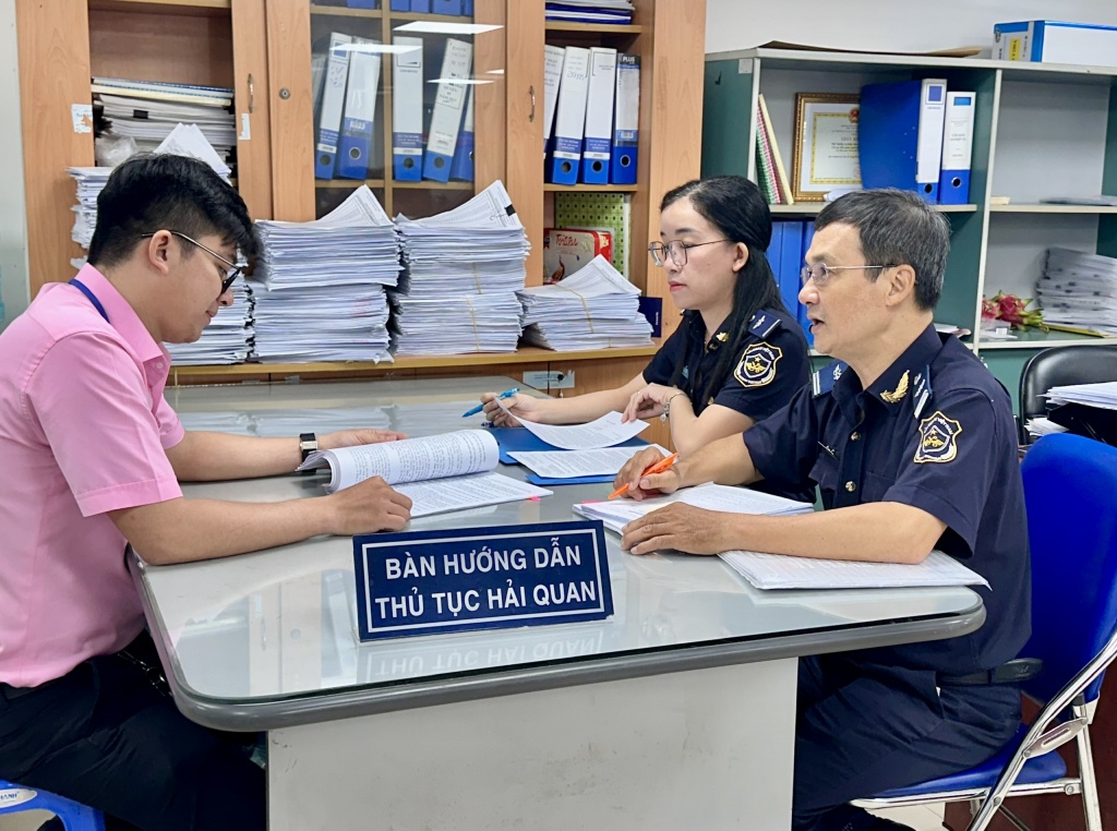 Hải quan Khu chế xuất Tân Thuận lưu ý doanh nghiệp tránh sai phạm