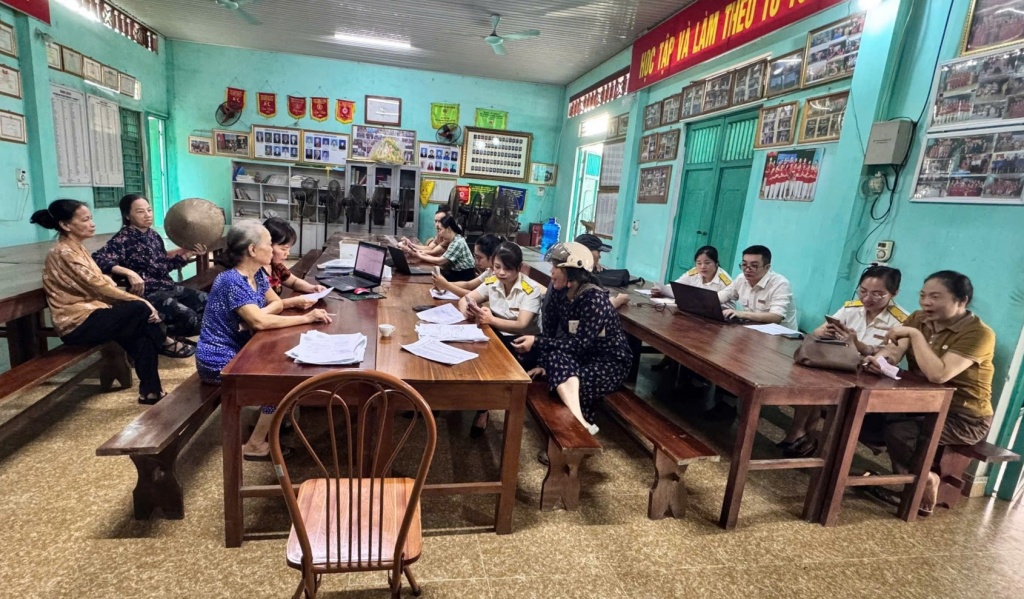 Thuế cơ sở 1 tỉnh Tuyên Quang triển khai 60 ngày cao điểm hỗ trợ hộ kinh doanh kê khai thuế