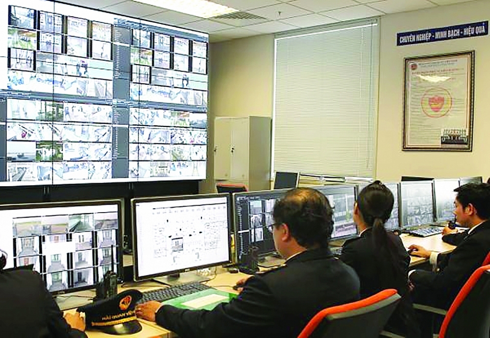 Trung tâm chỉ huy được trang bị hệ thống camera giám sát hiện đại tại nhà ga T2-Nội Bài.	Ảnh: H. Linh