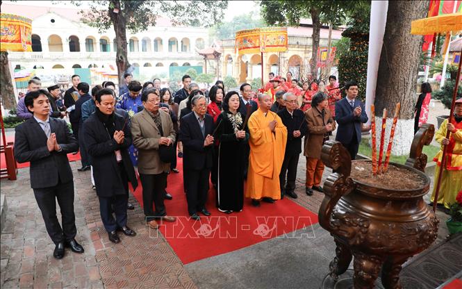 nghi le tong cuu nghinh tan tai hoang thanh thang long