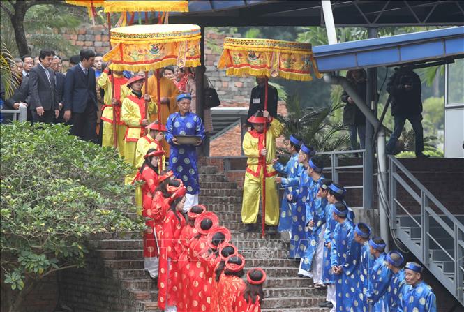 nghi le tong cuu nghinh tan tai hoang thanh thang long