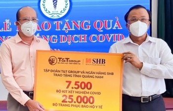 SHB và T&T Group tiếp tục ủng hộ hàng ngàn kit xét nghiệm Quảng Nam