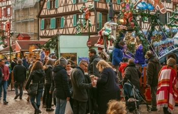 Không khí Noel rộn ràng tại các thành phố, làng cổ châu Âu