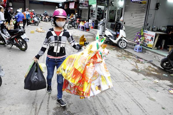 thi truong vang ma nhon nhip ngay cuoi nam