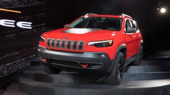 naias 2018 jeep cherokee 2019 ra mat co them phien ban dong co 20l tang ap