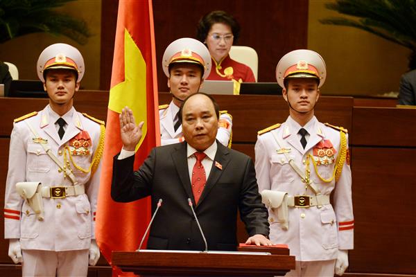 tan thu tuong nguyen xuan phuc tuyen the nham chuc