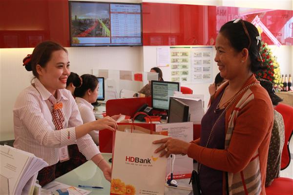 khai truong hdbank duc pho quang ngai