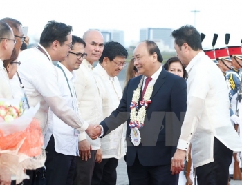 thu tuong nguyen xuan phuc den philippines bat dau tham du asean 31