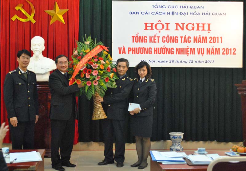 ban cai cach hien dai hoa hai quan trien khai nhiem vu 2012