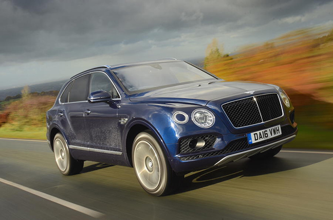 bentley bentayga se co them mot so bien the moi