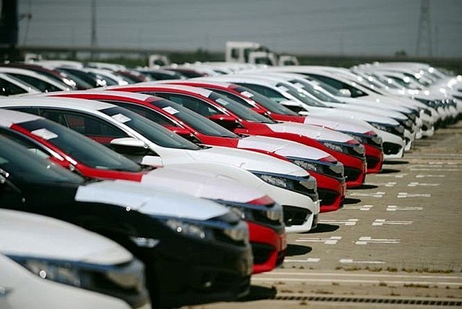 Hơn 14.000 ô tô nhập khẩu trong tháng 1, tăng mạnh hơn 200%