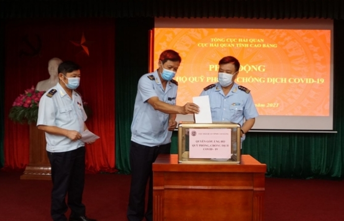 Hải quan Cao Bằng đóng góp  Quỹ vắc xin phòng, chống dịch Covid-19