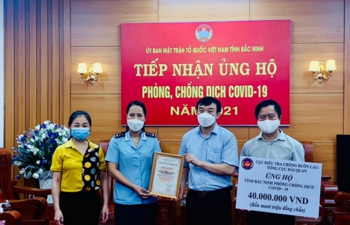 Cục Điều tra chống buôn lậu ủng hộ Bắc Giang, Bắc Ninh 80 triệu đồng để chống dịch