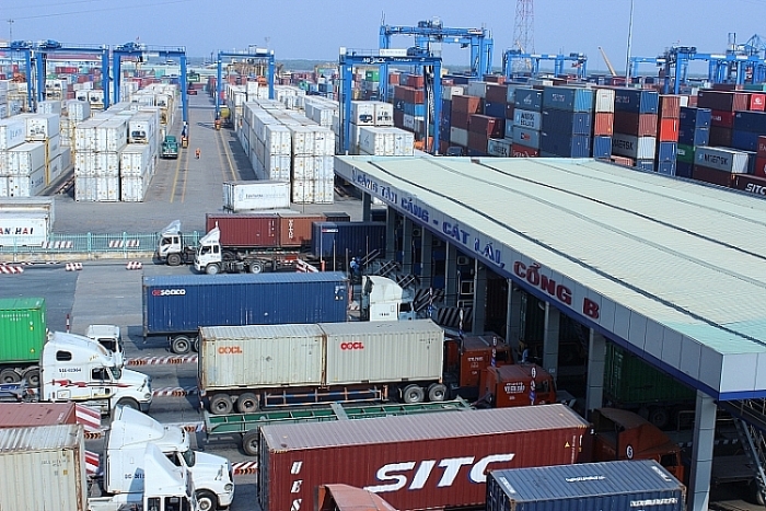 Xuất nhập khẩu qua Hải quan các tỉnh thành phía Nam giảm gần 6 tỷ USD