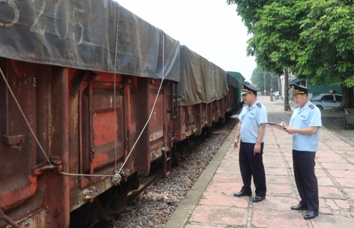 Xem xét phương án nối ray đường sắt giữa Lào Cai với Hà Khẩu Bắc, Trung Quốc