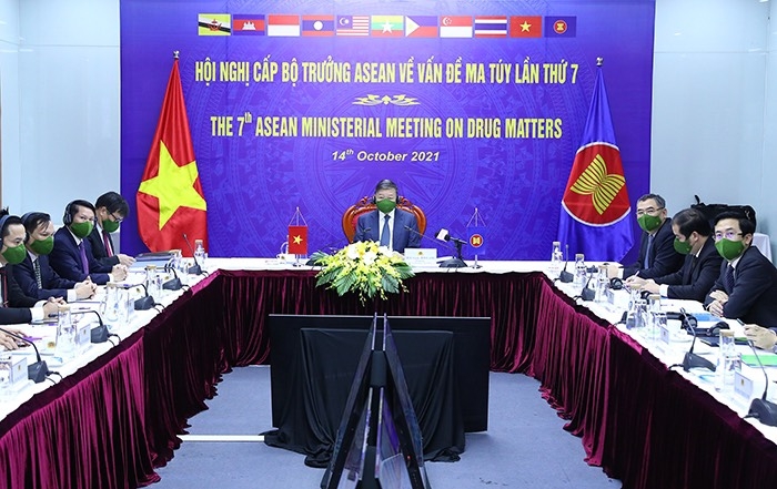 Các Bộ trưởng ASEAN thảo luận về vấn đề ma túy