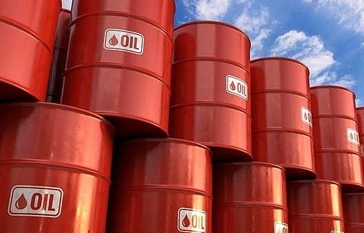 Việt Nam nhập khẩu gần 11 triệu tấn dầu thô