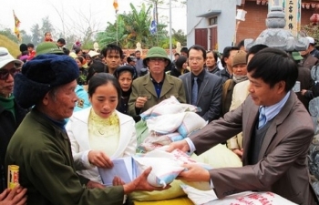 Hàng nghìn tấn gạo hỗ trợ nhân dân dịp Tết