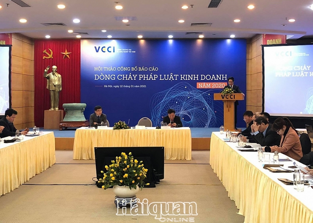 TS. Vũ Tiến Lộc, Chủ tịch VCCI phát biểu tại Hội thảo. Ảnh: H.Dịu