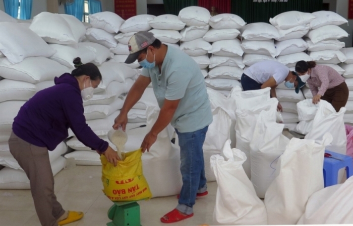 Hỗ trợ 1.396 tấn gạo cho 2 tỉnh trong thời gian giáp hạt