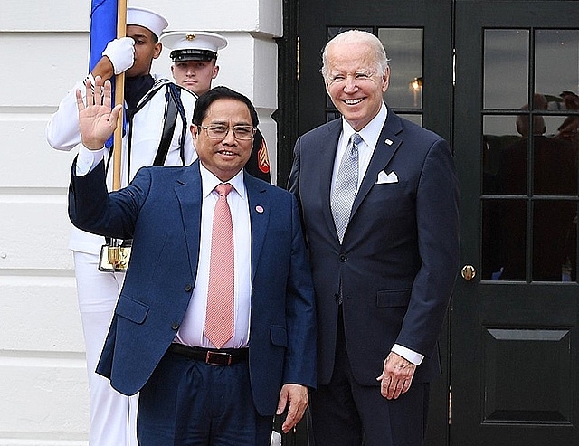 Tổng thống Hoa Kỳ chào đón Thủ tướng Phạm Minh Chính. Ảnh: VGP