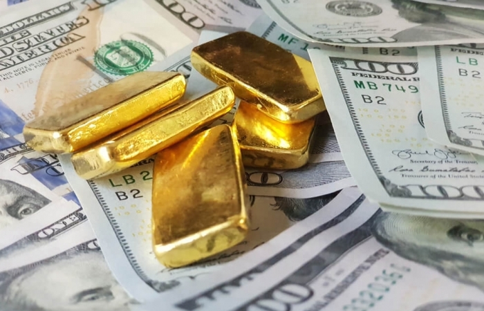 USD tăng cao kỷ lục, dìm giá vàng lao dốc