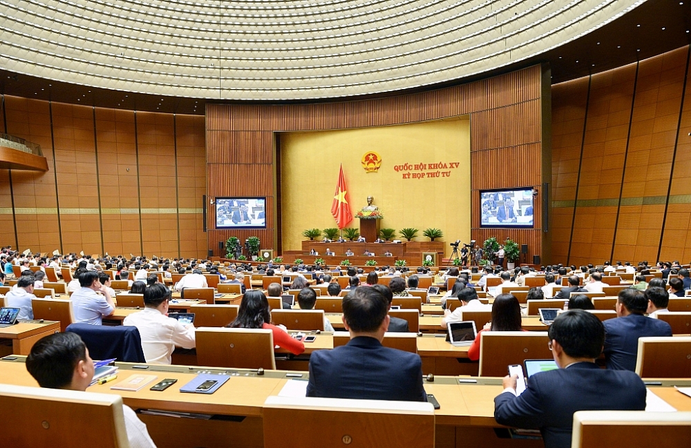 Các đại biểu Quốc hội tham dự phiên thảo luận về kinh tế - xã hội ngày 27/10. Ảnh: Quochoi.vn