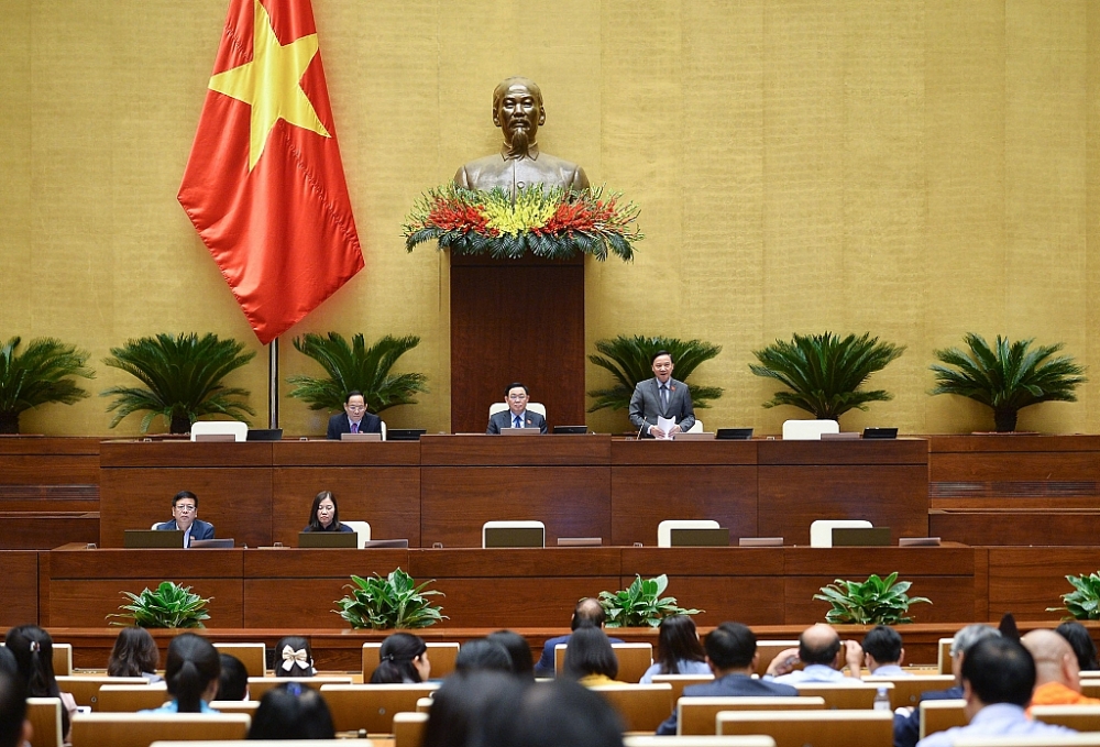 Phó Chủ tịch Quốc hội Nguyễn Khắc Định điều hành phiên họp. Ảnh: Quochoi.vn