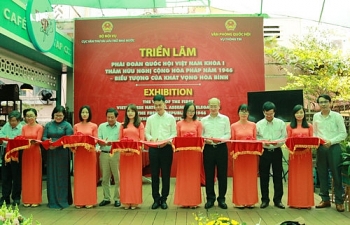 Triển lãm hơn 150 bức ảnh về hoạt động ngoại giao đầu tiên của Quốc hội Việt Nam