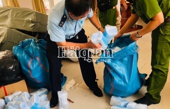 Tây Ninh: Khởi tố vụ vận chuyển trái phép gần 190.000 chiếc khẩu trang y tế